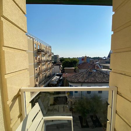 Marina Beach Aparthotel Rimini Exterior foto