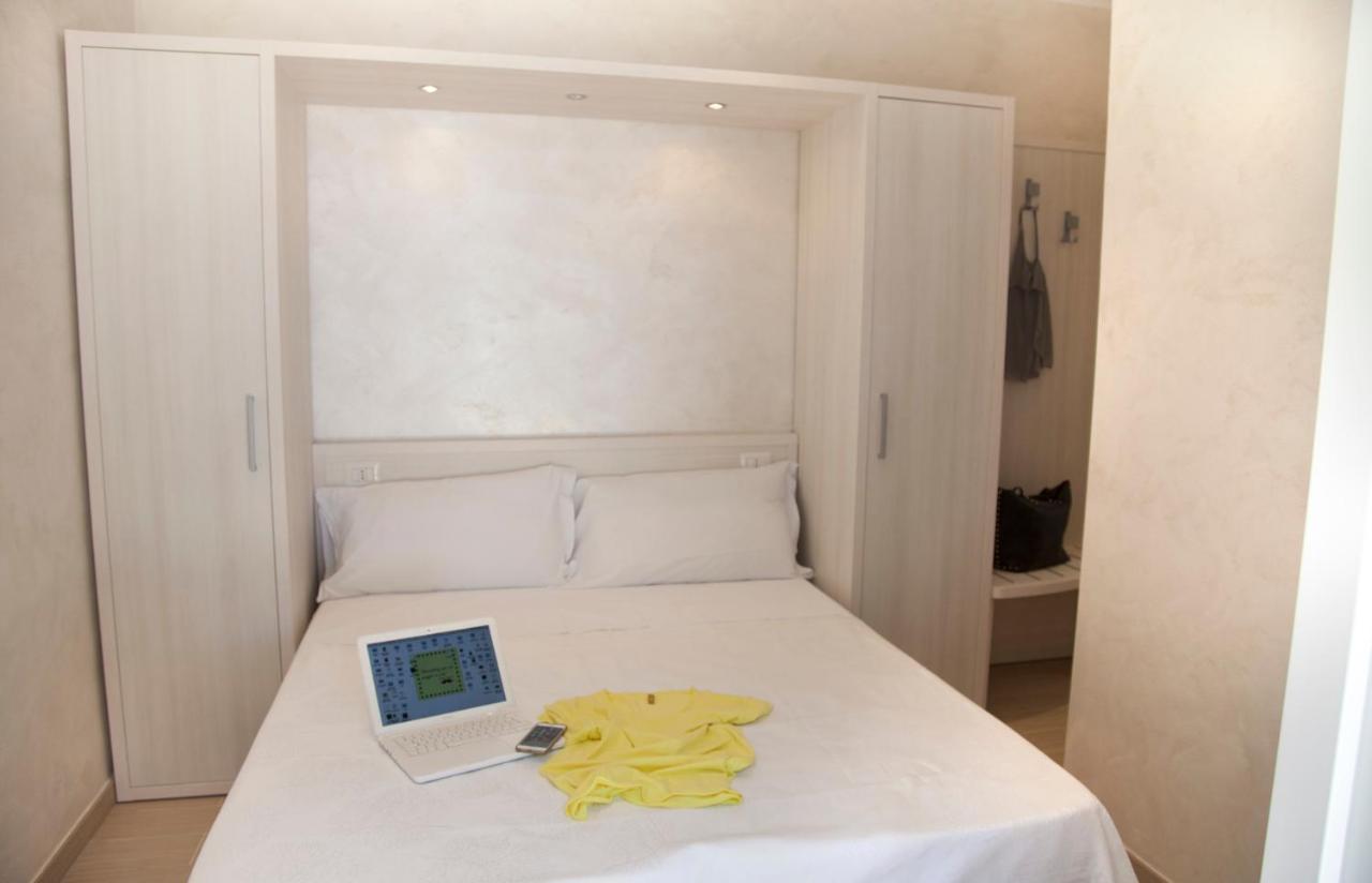 Marina Beach Aparthotel Rimini Exterior foto
